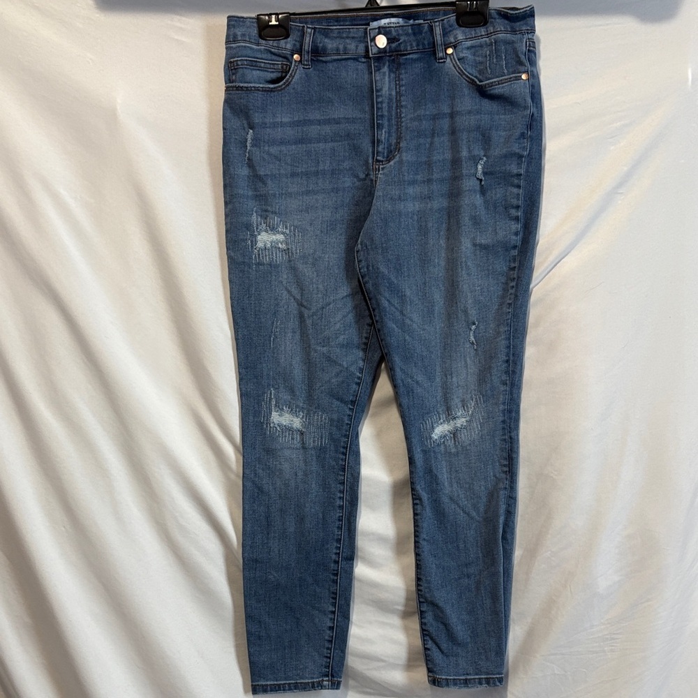JustFab Distressed Skinny Blue Jeans